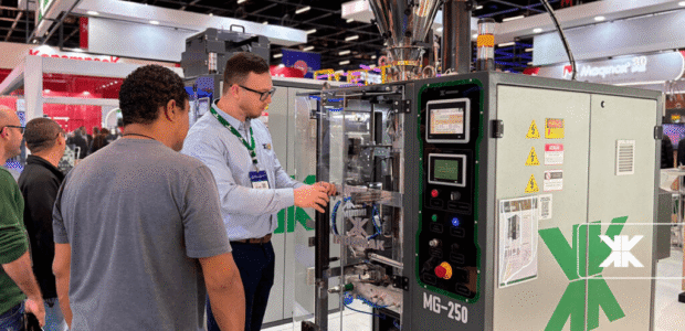 Dosing System and Automatic Packaging Machine